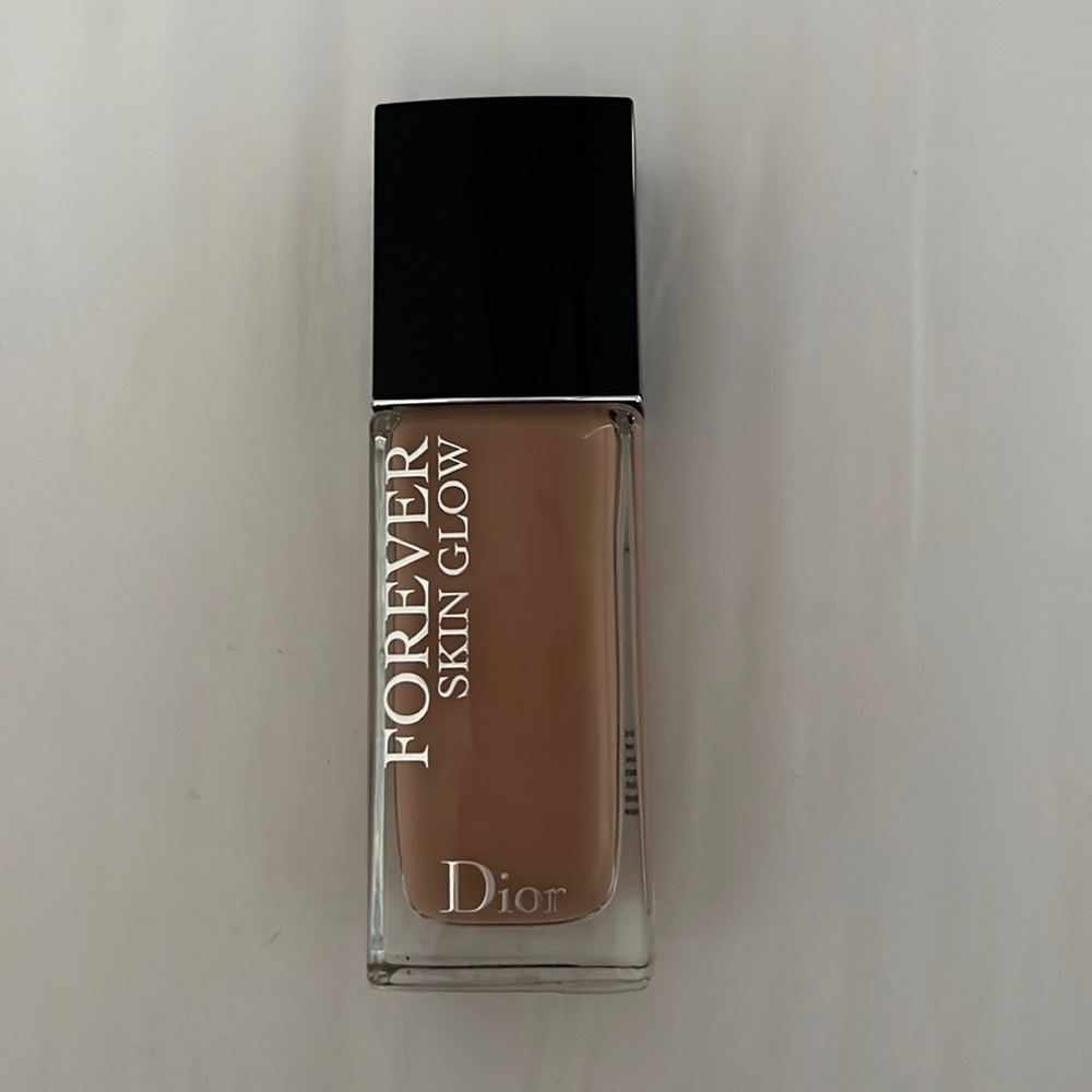 Dior forever skin glow
